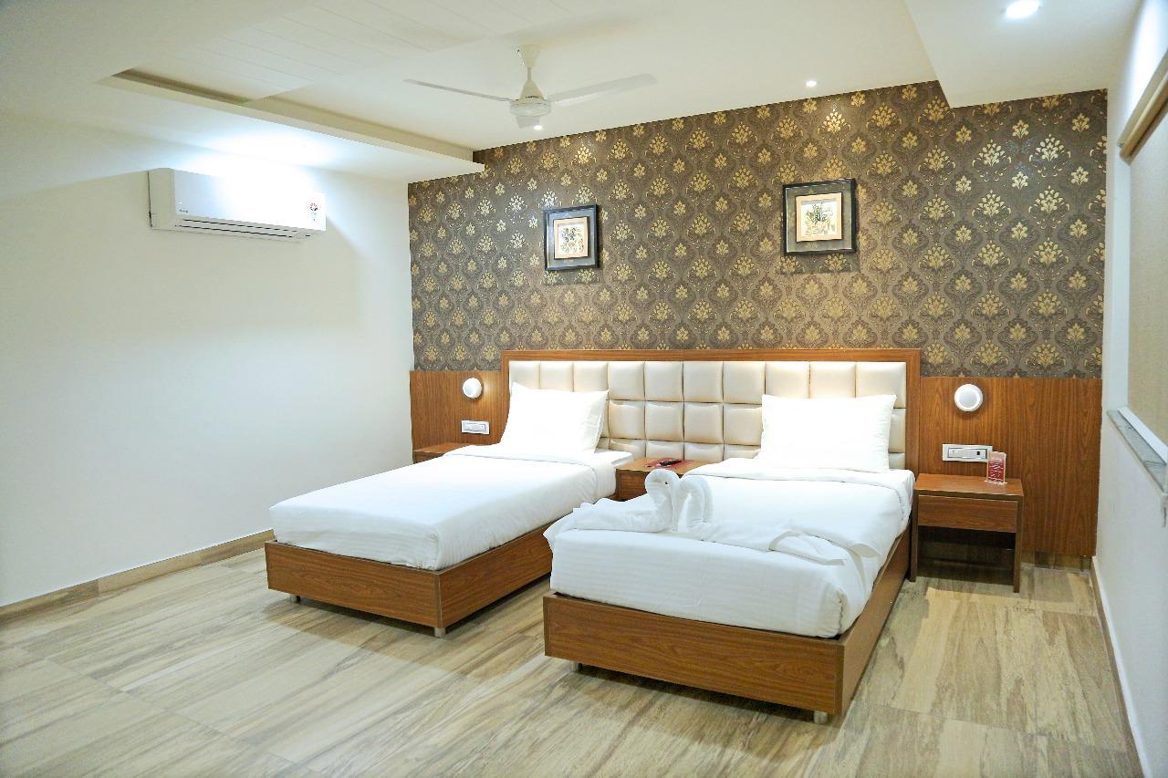 Hotel Shubham Celebrations Hyderabad Bagian luar foto